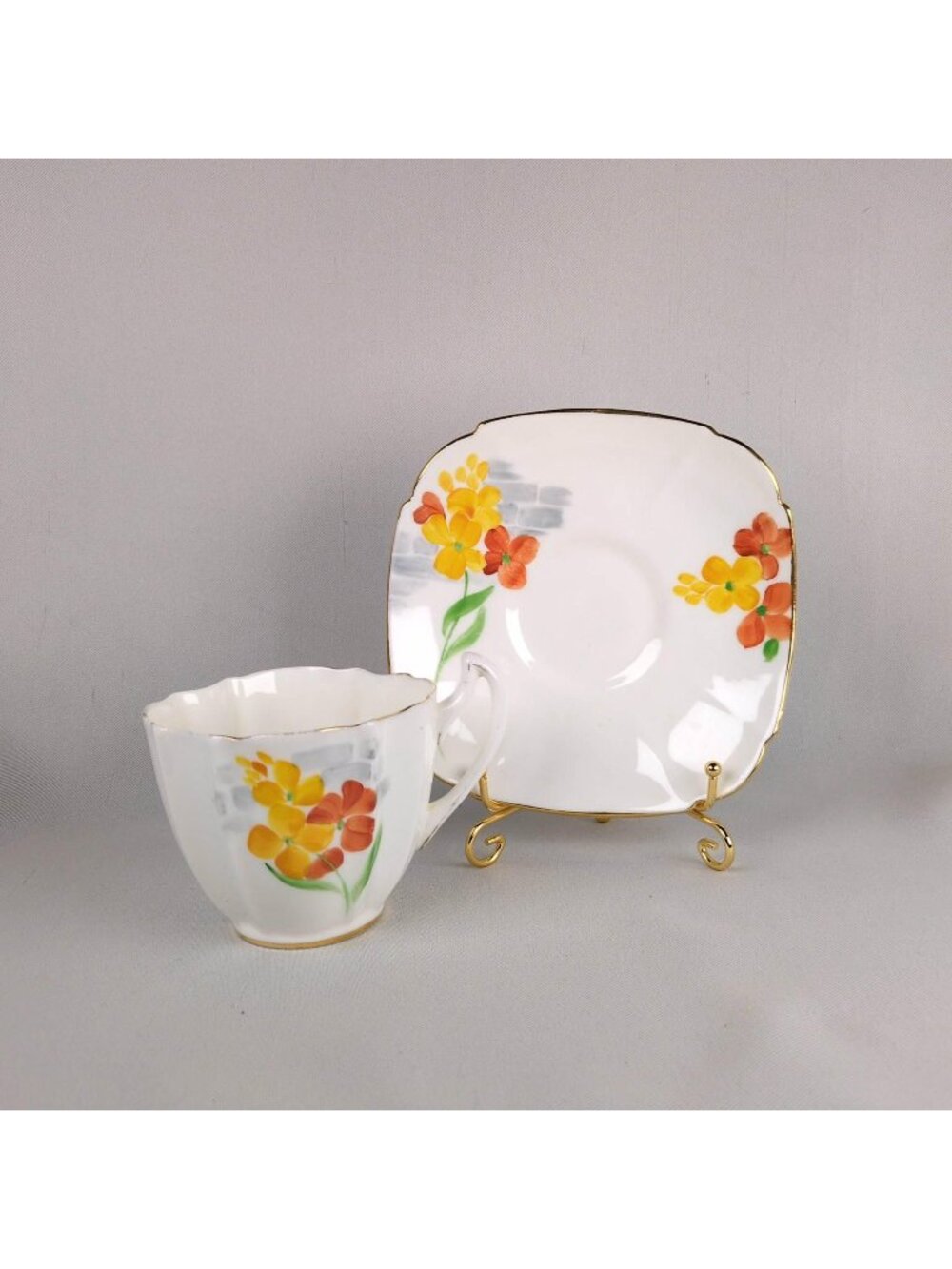 Paragon Art Deco Lotus Teacup & Saucer Hand Painted Floral England 1930s